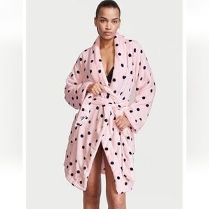 Victoria's Secret Short Plush Robe- M/L